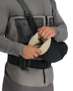 Clearance Simms Fishing Bulkley Insulated Hand Muff Black