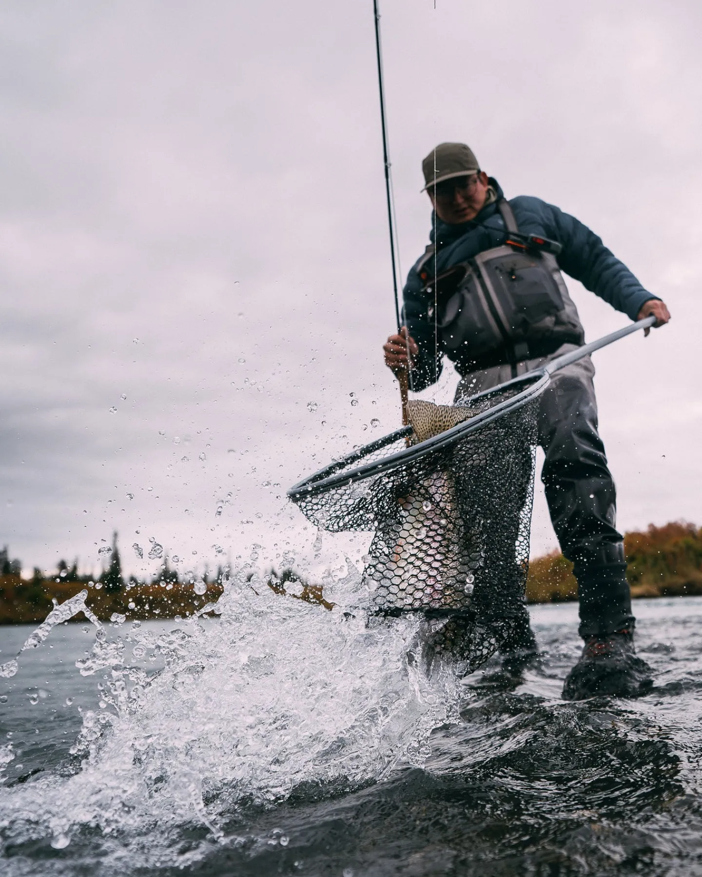 New Simms Fishing Daymaker Boat Net - Short Handle