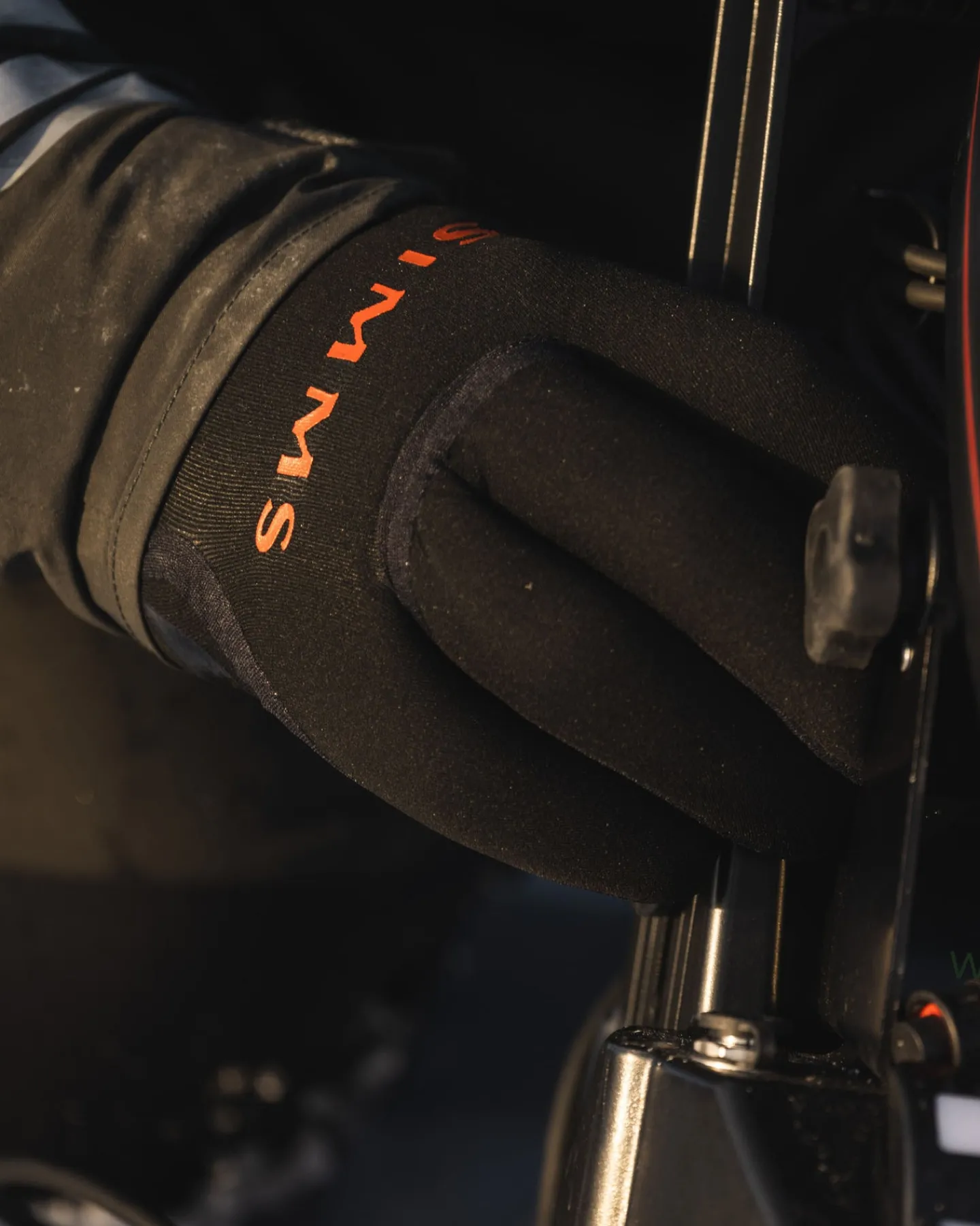 New Simms Fishing ExStream® Neoprene Fishing Glove Black