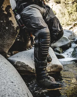Best Simms Fishing Men's Confluence Stockingfoot Waders Graphite
