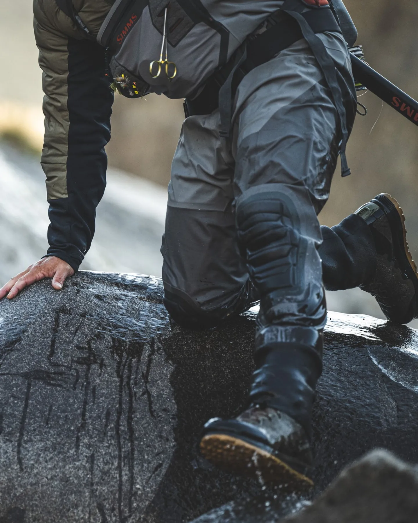 Best Simms Fishing Men's Confluence Stockingfoot Waders Graphite