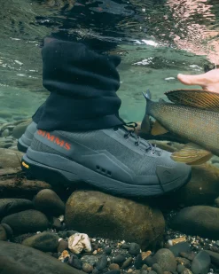 Outlet Simms Fishing Men's Flyweight® Boot - Vibram Steel Grey