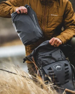 Discount Simms Fishing Men's Flyweight Packable Waders - Stockingfoot Cinder