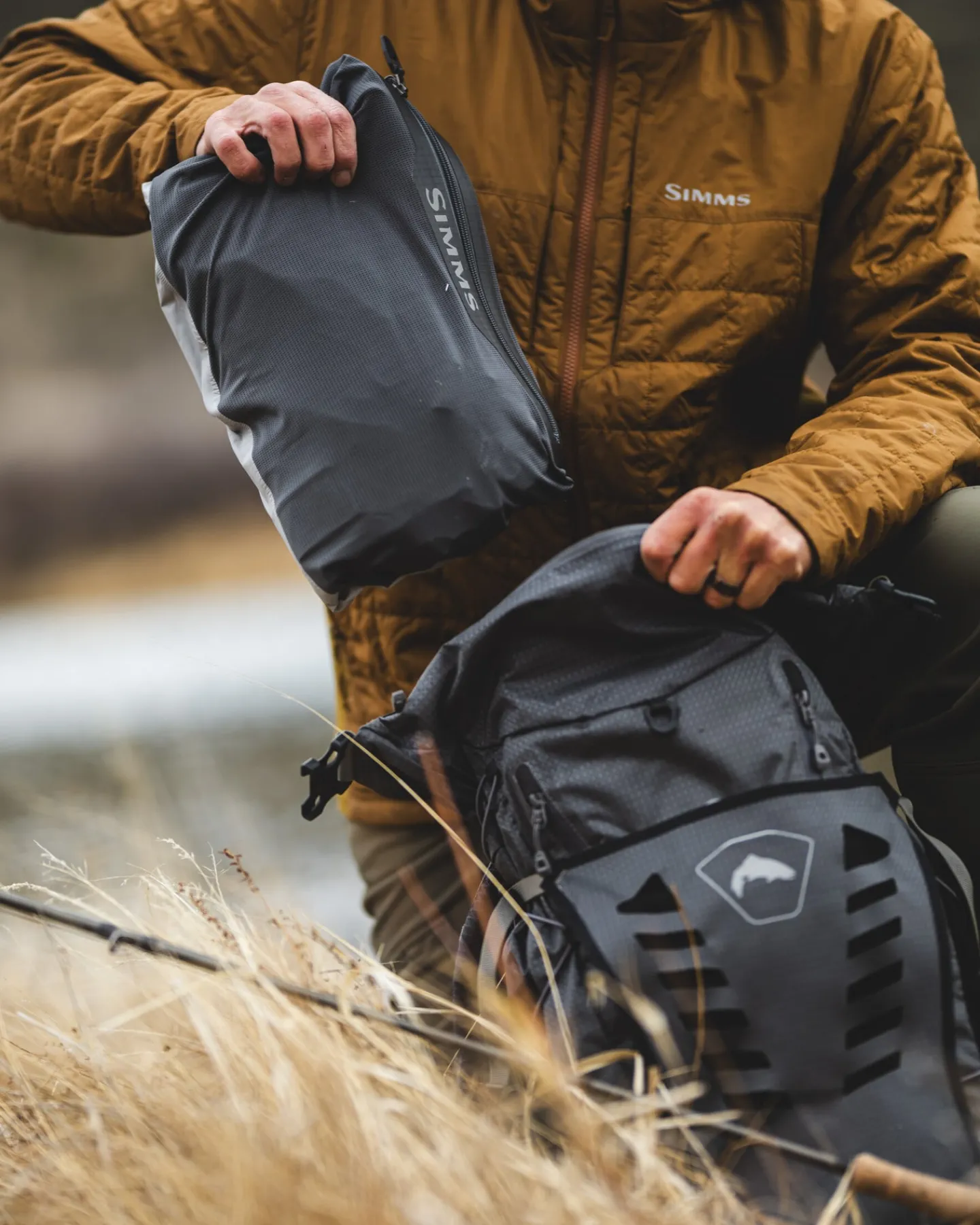 Discount Simms Fishing Men's Flyweight Packable Waders - Stockingfoot Cinder