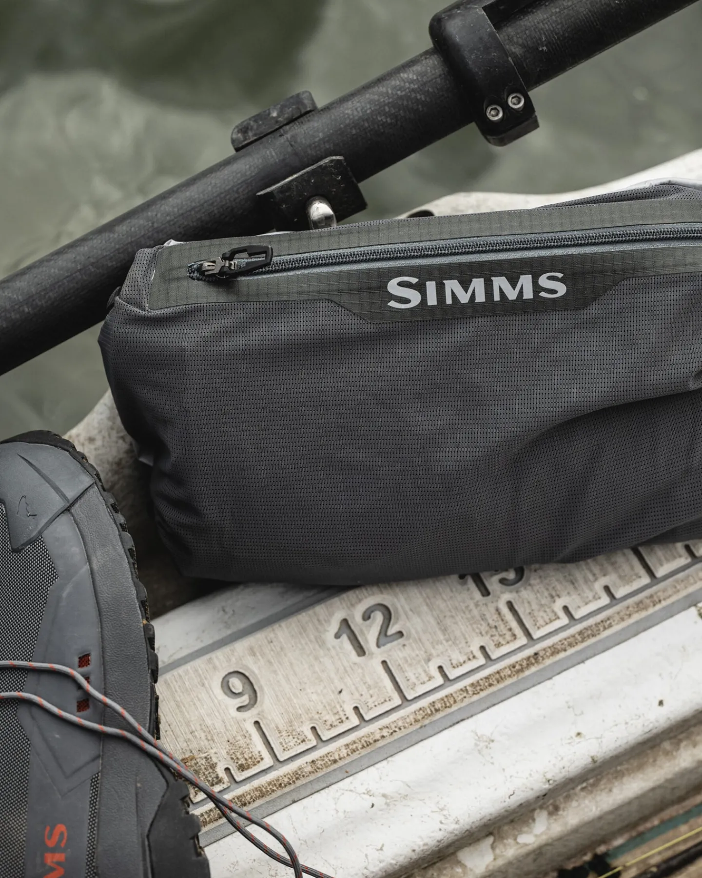 Discount Simms Fishing Men's Flyweight Packable Waders - Stockingfoot Cinder