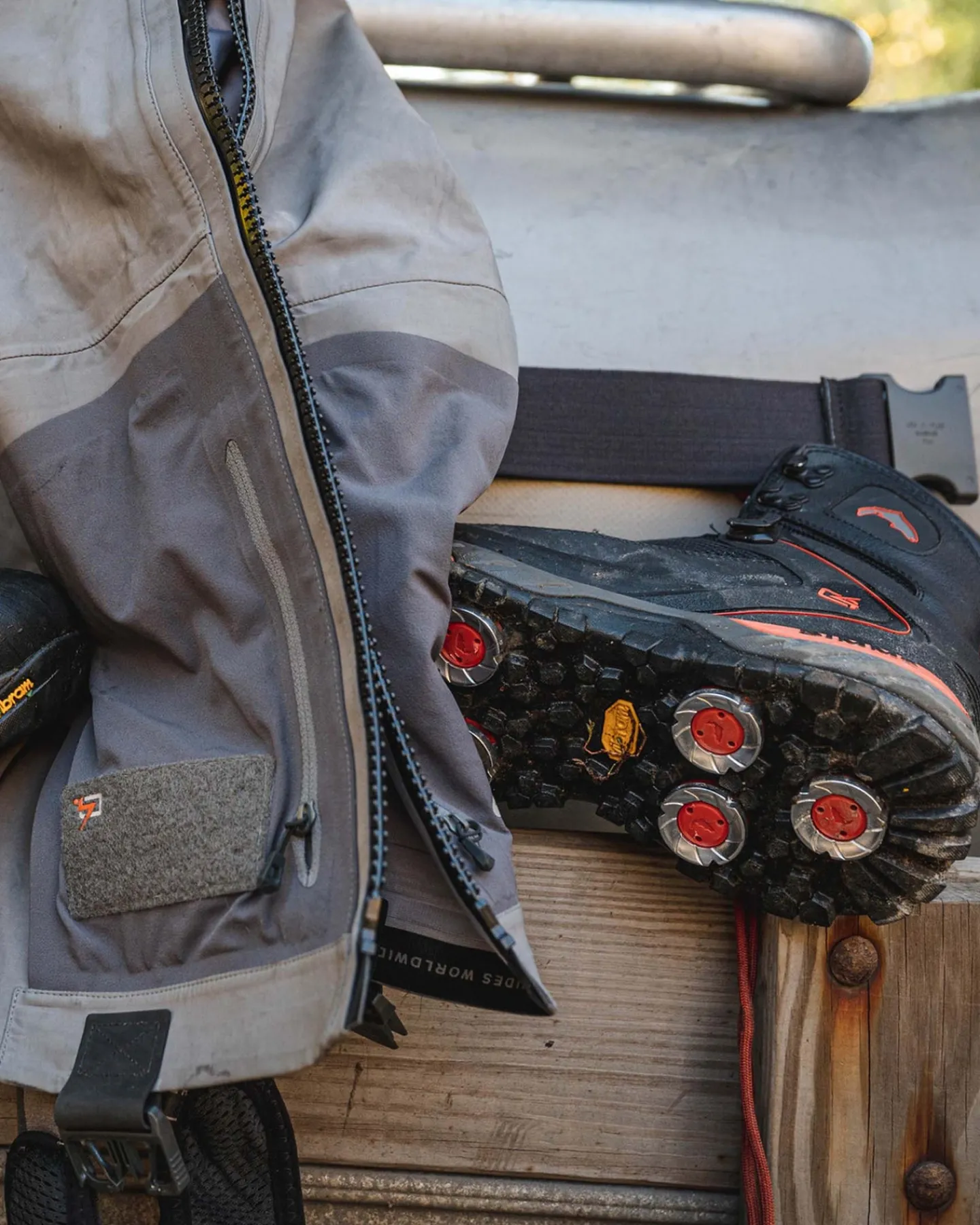 Outlet Simms Fishing Men's G4 PRO™ Powerlock Wading Boot - Vibram Sole Carbon