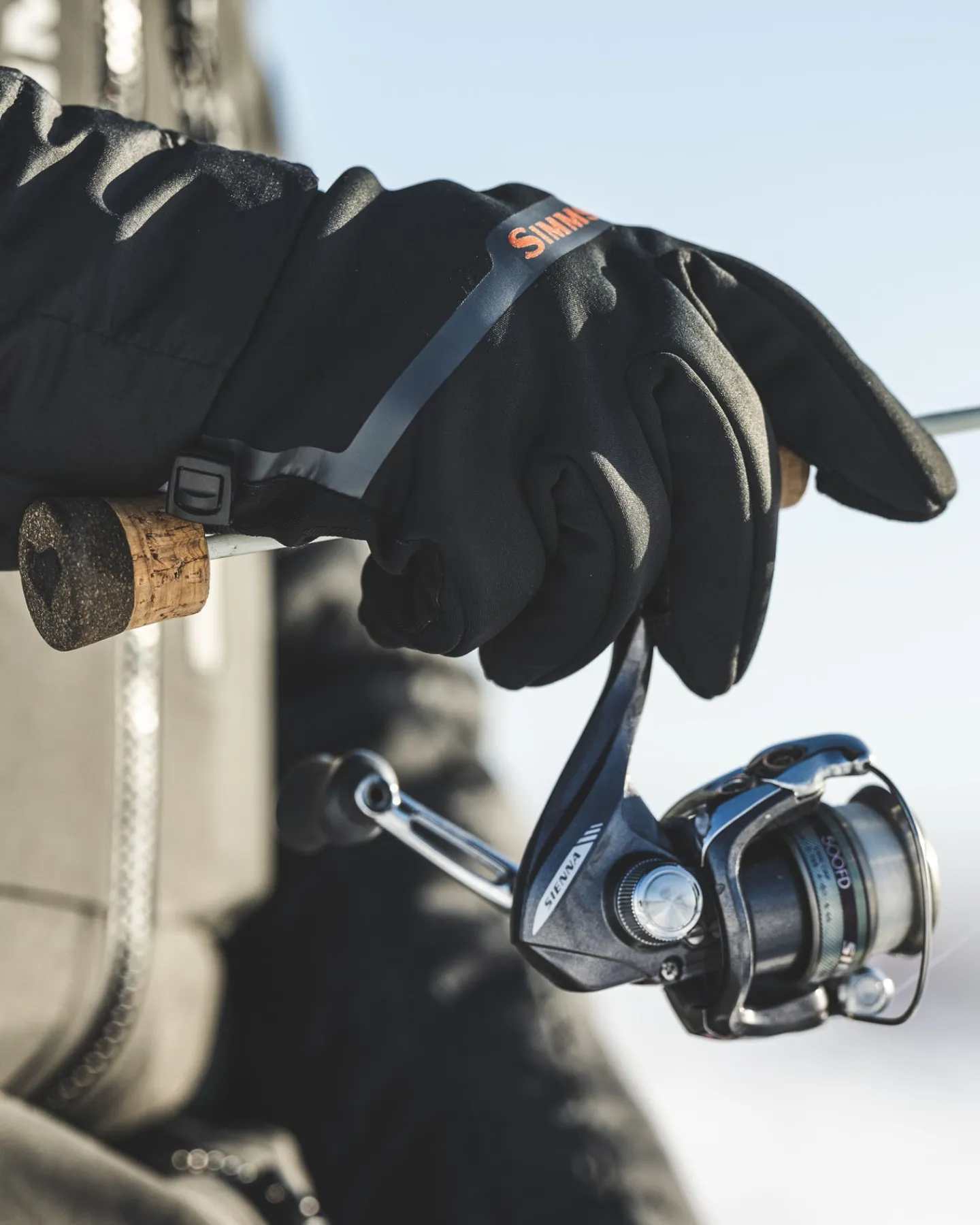 Best Simms Fishing WINDSTOPPER® Flex Fishing Glove Black