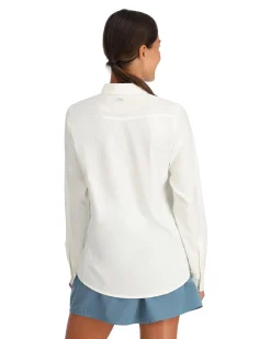 New Simms Fishing Women's Isle Shirt White