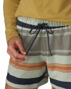 Discount Simms Fishing Women's Seamount Short