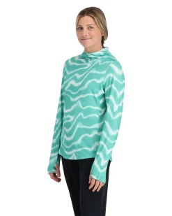 Simms Fishing Women's SolarFlex® Hoody Wave Print Gulf Blue